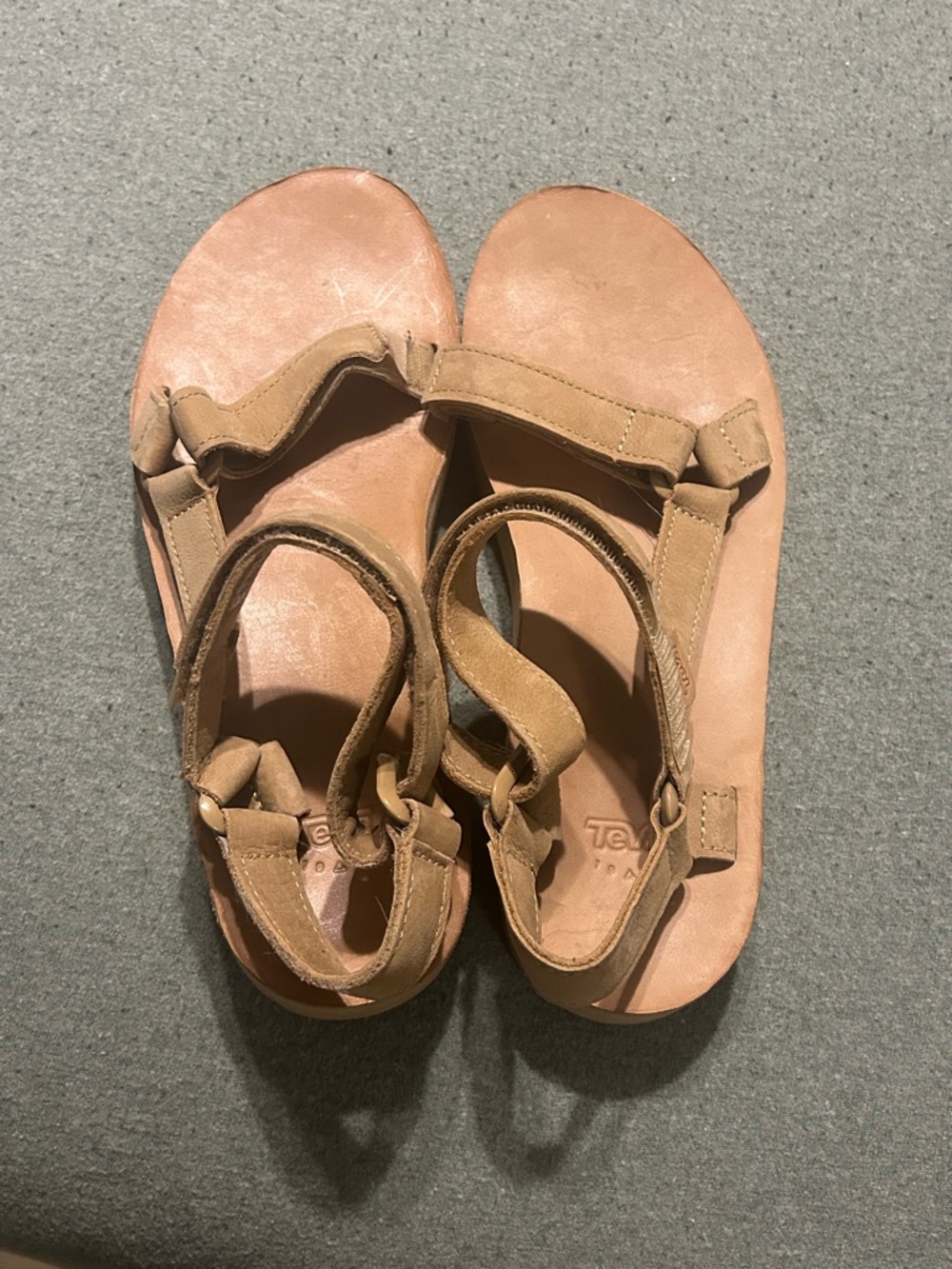 TEVA Flatform Women’s Sandals (size:10) - Picture 2 of 5